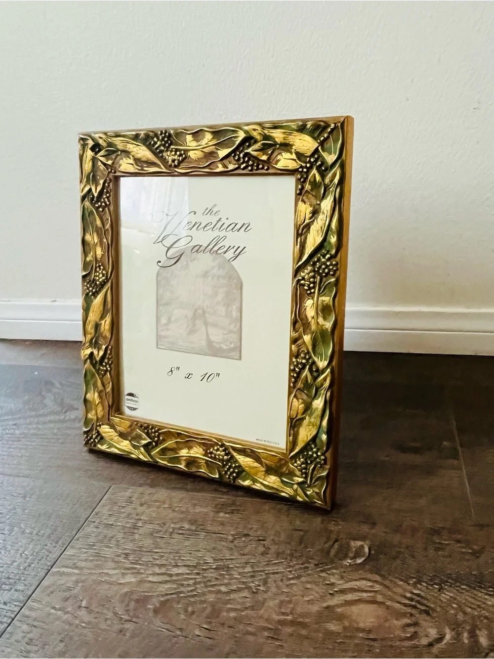 Gold and Green wooden Decorative Picture Frame - 11/13 inches